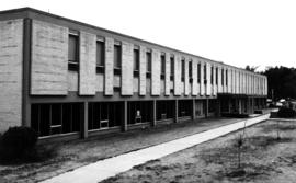 Headley Hall (1963), exterior, St. Cloud State University