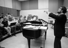 Stephen Fuller teaches a music class, St. Cloud State University