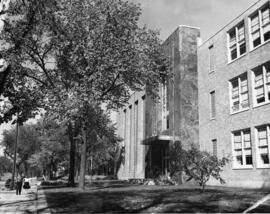 Stewart Hall (1948), exterior, St. Cloud State University