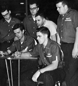 Men's bowling team, St. Cloud State University