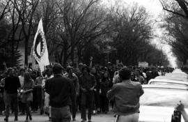 Vietnam War protesters march to downtown St. Cloud