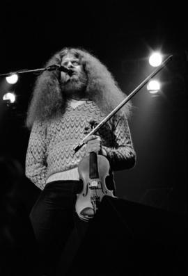 Kansas singer Robbie Steinhardt performs at Halenbeck Hall (1965), St. Cloud State University