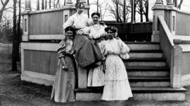 Women gather at Central (Barden) Park pavilion, St. Cloud