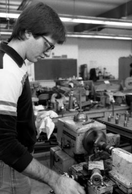 Industrial Arts class, St. Cloud State University