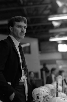 St. Cloud State assistant hockey coach Mike Eaves during a hockey game