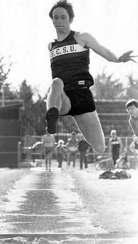 Trackster Mike Donahue, St. Cloud State University