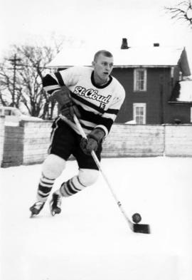 Hockey player Bill Fritsinger, St. Cloud State University