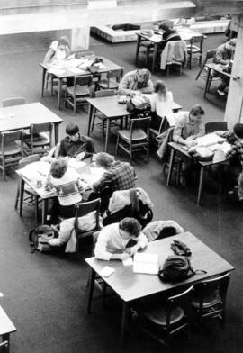 Students study at Centennial Hall (1971), St. Cloud State University