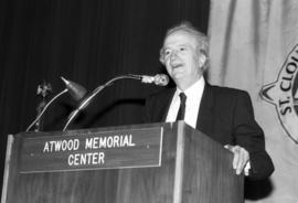 Gary Becker speaks at the Winter Institute, St. Cloud State University