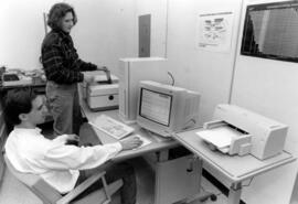 Students use a computer, St. Cloud State University