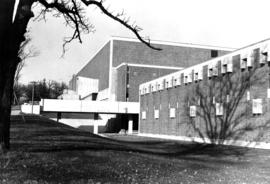 Halenbeck Hall (1965), exterior, St. Cloud State University