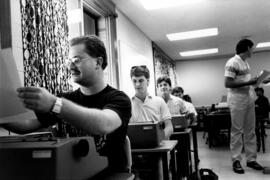 Students use typewriters, St. Cloud State University