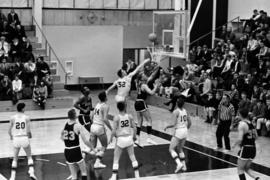 St. Cloud State basketball against Western Illinois at Halenbeck Hall (1965)