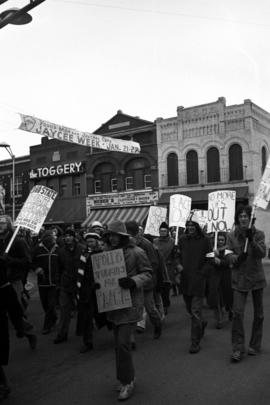 Vietnam protesters march in downtown St. Cloud