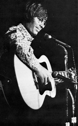 John Denver performs at Halenbeck Hall (1965), St. Cloud State University