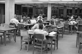 Students study, Centennial Hall (1971), St. Cloud State University