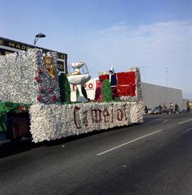 Homecoming parade float, St. Cloud State University