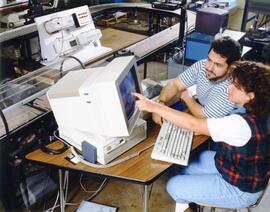 Students use a computer, St. Cloud State University