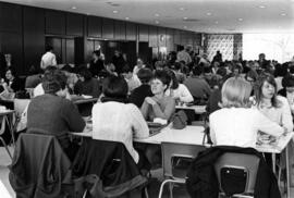 People dine at Garvey Commons (1963), St. Cloud State University