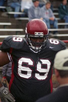 St. Cloud State football Lamont Townsend during a football game