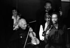 Bobby McFerrin and the St. Paul Symphony Orchestra, Stewart Hall (1948)