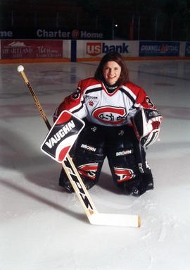 St. Cloud State hockey player Laura Gieselman