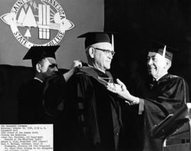 Robert Wick is presented the presidential medal, Robert Wick inauguration, St. Cloud State University