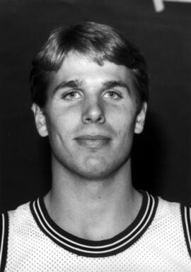 Basketball player Phil Mann, St. Cloud State University